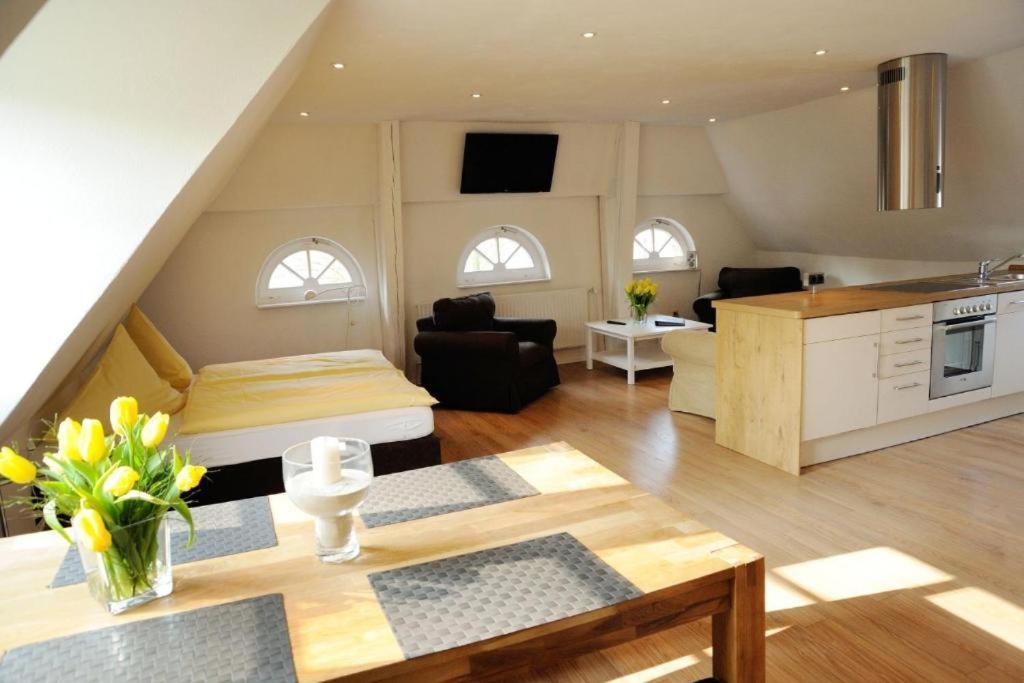 Klosterschaenke Hude Hotel Ferienwohnungen Restaurant Cafe Luaran gambar